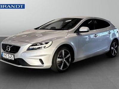 Begagnad Volvo V40 Business Edition 124 HK (91 kW) 2017 Silver Halvkombi