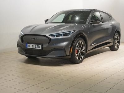 Grå/silver Begagnad 2023 Ford Mustang Mach-E SUV | 669 800 kr