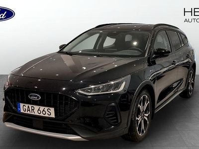 Svart Begagnad 2022 Ford Focus Kombi | 174 900 kr