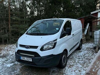 Begagnad 2015 Ford Transit Custom Minibuss | 70 000 kr