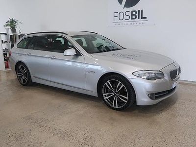 Ljusgrå (grå) Begagnad 2011 BMW 520 Kombi | 109 900 kr (Marknadspris)