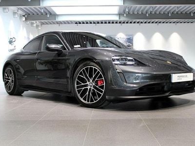 Mörkgrå Begagnad 2020 Porsche Taycan 4S Sedan | 725 000 kr (Lite dyr)