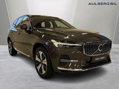Grå Begagnad 2024 Volvo XC60 Plus SUV | 529 500 kr (Marknadspris)