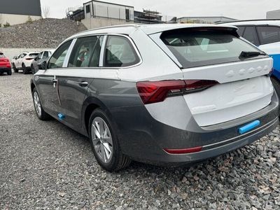 begagnad Skoda Octavia STYLE TSI110 AUT M-HEV DRAG VÄRMARE LAGERBIL 2024, Kombi