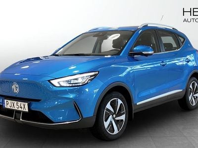 Blå (blue) Begagnad 2023 MG ZS Luxury Sedan | 264 900 kr (Marknadspris)