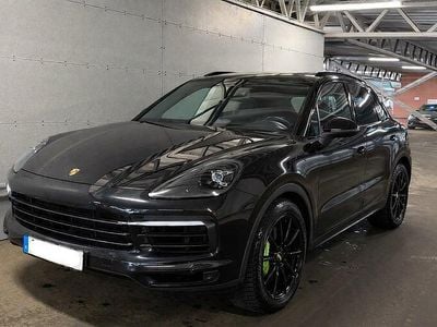 Begagnad Porsche Cayenne S E-Hybrid Sport 462 HK (339 kW) 2018 Svart SUV