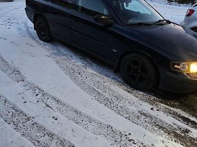 Begagnad 2004 Volvo V70 Kombi | 12 000 kr (Lite dyr)