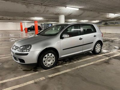 Begagnad 2004 VW Golf IV Halvkombi | 18 500 kr (Marknadspris)
