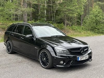 Mercedes C63 AMG