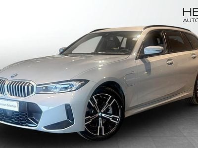 Begagnad BMW 330e Shadowline 299 HK (219 kW) 2025 Grå Kombi