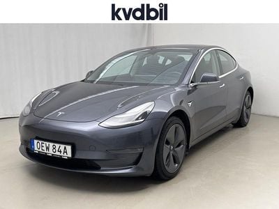 Grå Begagnad 2020 Tesla Model 3 Long Range AWD Sedan | 186 000 kr (Bra pris)