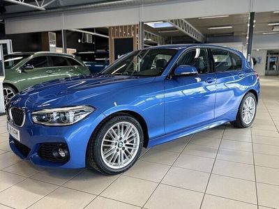 begagnad BMW 118 M-Sport I Led I Läder I INK V-hjul 2019, Halvkombi