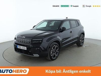 Svart Begagnad 2023 Jeep Avenger EV Summit SUV | 265 000 kr