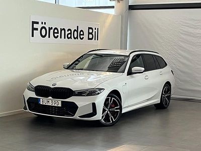Vit Begagnad 2025 BMW 330e M Sport Kombi | 519 000 kr (Dyr)