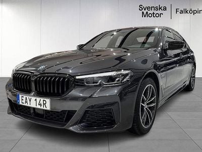 Grå Begagnad 2022 BMW 530e M Sport Sedan | 469 900 kr (Dyr)