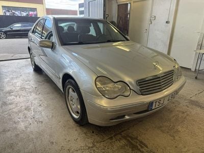 Mercedes C200