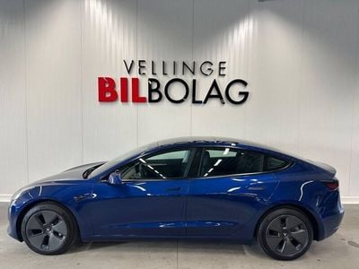 Begagnad Tesla Model 3 239 kW (325 HK) 2022 Blå Sedan