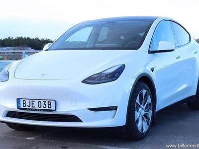 Begagnad Tesla Model Y Long Range AWD 378 kW (514 HK) 2021 Vit samma som bilen SUV