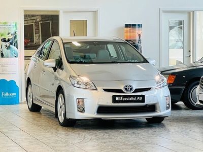 begagnad Toyota Prius Hybrid HUD Farthållare Alcantara Keyless 136hk