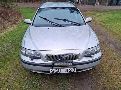 Begagnad 2001 Volvo V70 Kombi | 17 000 kr