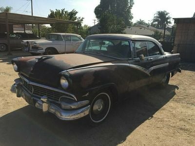 Begagnad Ford Fairlane 1956 Sedan