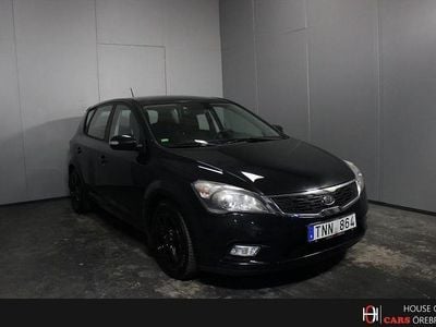 Begagnad Kia Ceed 128 HK (94 kW) 2012 Svart Halvkombi