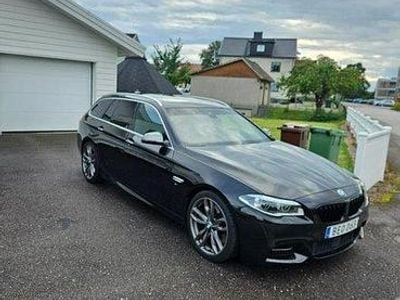 BMW M550