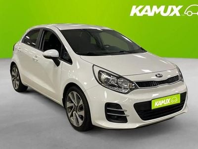 Vit Begagnad 2016 Kia Rio Halvkombi | 94 500 kr (Marknadspris)