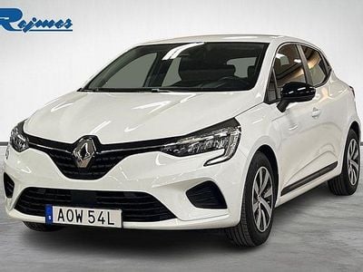 Vit Begagnad 2023 Renault Clio V Equilibre Halvkombi | 148 800 kr (Marknadspris)