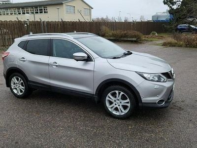 Silver Begagnad 2015 Nissan Qashqai SUV | 134 999 kr