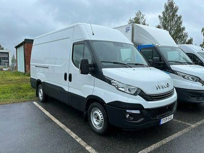begagnad Iveco Daily 2,3 140 Hk Automat 8 volym 12m3