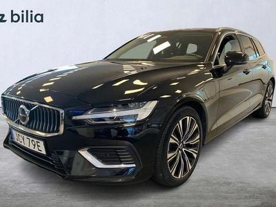 Svart Begagnad 2024 Volvo V60 Core Kombi | 379 900 kr (Marknadspris)