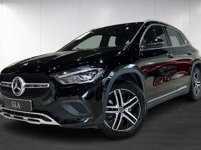 Begagnad Mercedes GLA250 218 HK (160 kW) 2023 Svart SUV