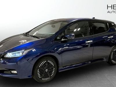 Begagnad Nissan Leaf N-Connecta 110 kW (150 HK) 2022 Blå Halvkombi