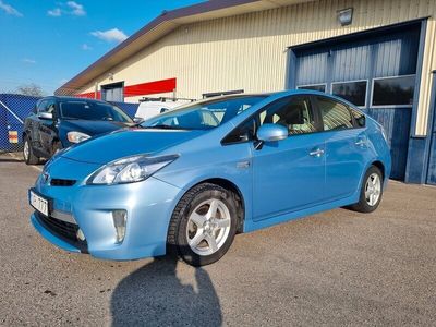 begagnad Toyota Prius Plug-in Hybrid 1.8 VVT-i 3JM Plug-in CVT Euro 5 2012, Halvkombi