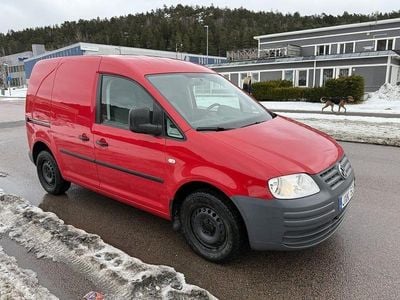 Begagnad VW Caddy 109 HK (80 kW) 2010 Röd Minibuss