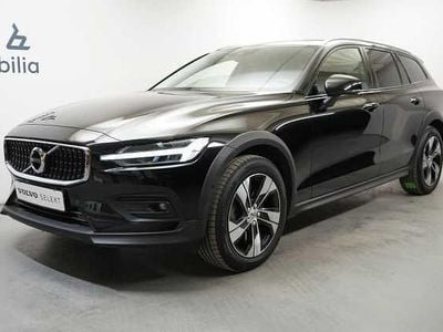 Begagnad 2021 Volvo V60 CC Kombi | 339 900 kr (Marknadspris)