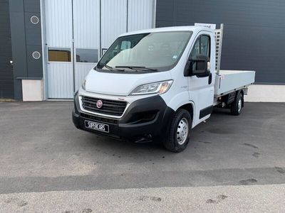 begagnad Fiat Ducato 3.5t Maxi Lång Flak 2.3 MultiJet 177hk Drag