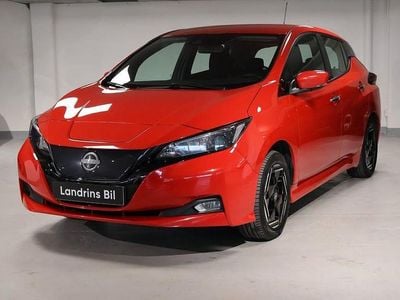 Röd Begagnad 2022 Nissan Leaf Acenta Halvkombi | 189 000 kr (Lite dyr)