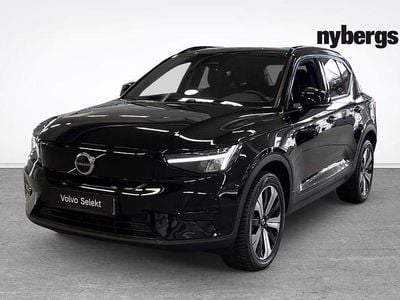 Svart Begagnad 2023 Volvo XC40 Core SUV | 319 000 kr