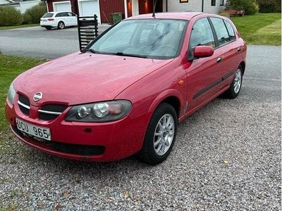 Nissan Almera