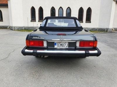 Begagnad 1985 Mercedes SL380 Cab | 250 000 kr