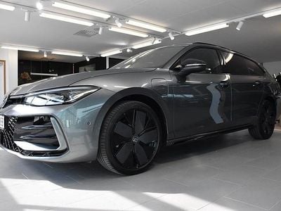Ny VW Passat Edition 272 HK (200 kW) 2025 Mörkgrå Kombi