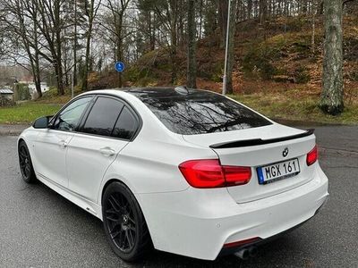 begagnad BMW 330 i Sedan Steptronic M Sport Euro 6 - 252+ Hk