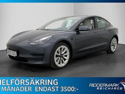Grå Begagnad 2021 Tesla Model 3 Standard Range Plus Sedan | 239 900 kr (Marknadspris)