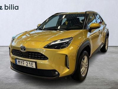 Gul Begagnad 2023 Toyota Yaris Cross Edition SUV | 299 900 kr (Marknadspris)