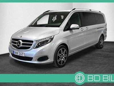 Mercedes V220
