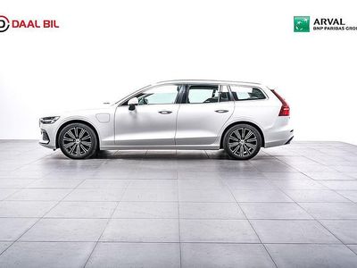 Begagnad Volvo V60 Inscription 351 HK (258 kW) 2022 Vit Kombi