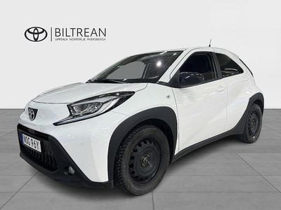 Vit Begagnad 2022 Toyota Aygo X-play Halvkombi | 159 000 kr