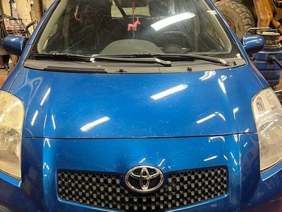Begagnad Toyota Yaris 87 HK (63 kW) 2007 Halvkombi